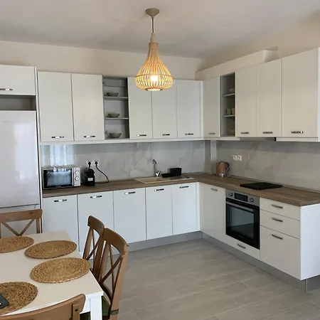 Apartment Olivia Nikiti (Sithonia)